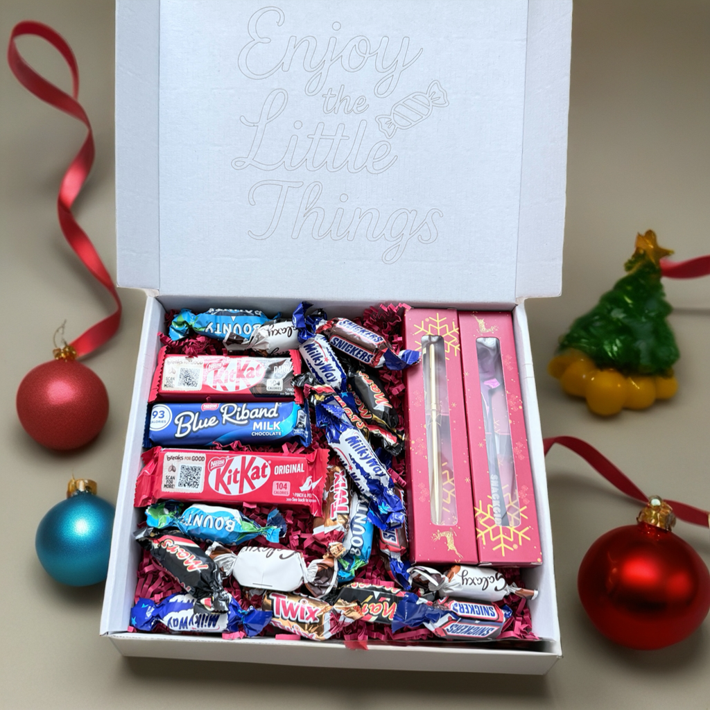 Personalised Christmas Gift Box – Festive Sweets, Pen & Spoon Set 🎅