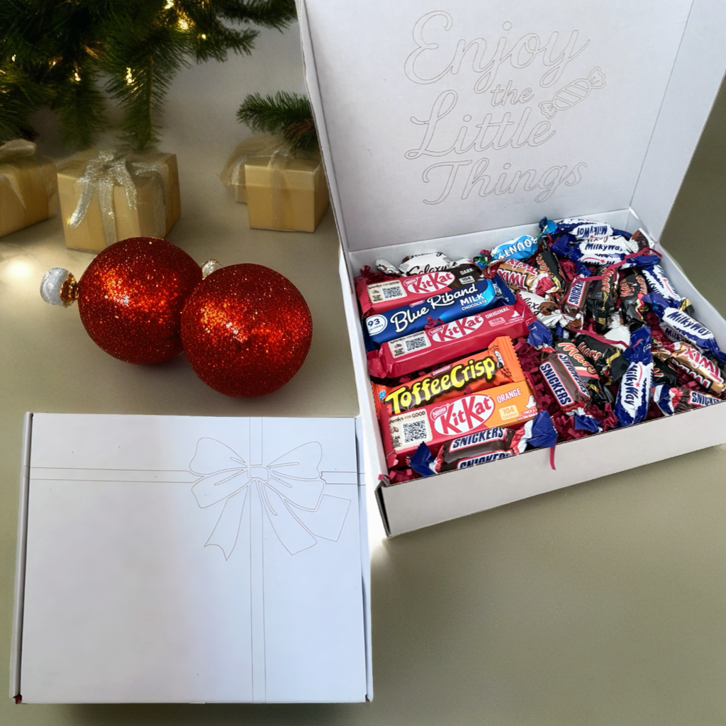 Personalised Christmas Gift Box – Festive Sweets, Pen & Spoon Set 🎅
